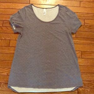 LulaRoe Classic Tee size large